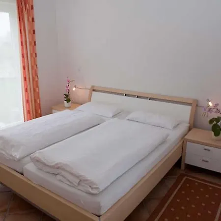 Отель Residenz Strandkrone 06 *