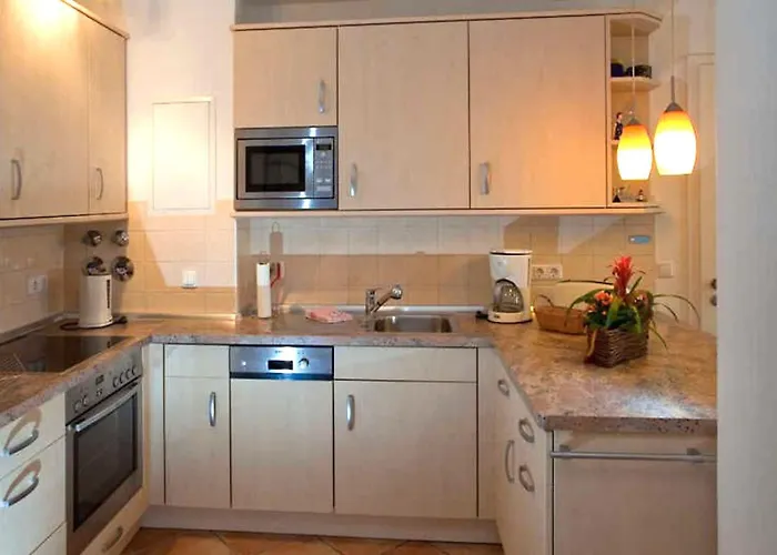 Hotel Residenz Strandkrone 06 *